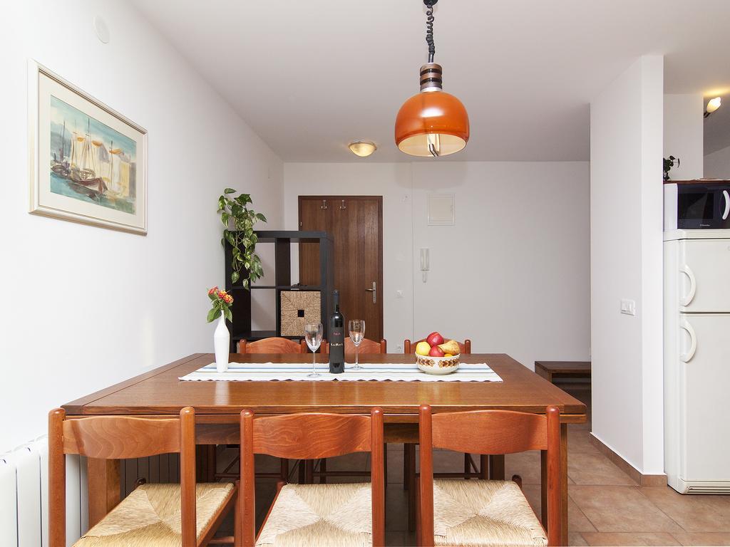 Apartments Ceja Near Sea Medulin Bilik gambar